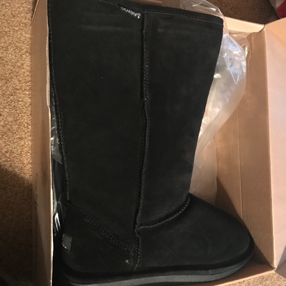 New Black BearPaw Boots